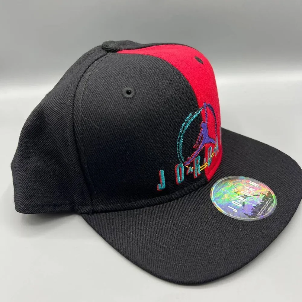Air Jordan True Hat Men Black Red Embroidered Jumpman Snap Back Cap‎